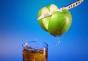 Яблочный сок свежевыжатым пить – на годы здоровье свое сохранить