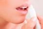Kako se riješiti suhih i perutavih usana