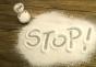 ¿Qué pasa si ingiere una dosis letal de sal de mesa?